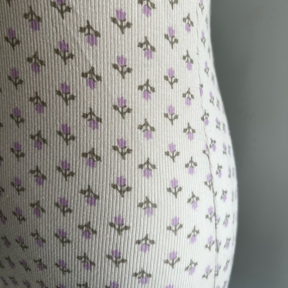 Cute Flowery Tank - Picture 4 of 6